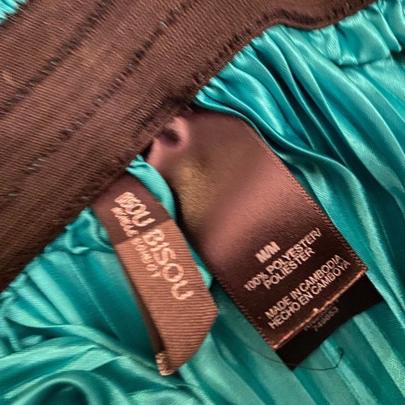 EUC Bisou Bisou Emerald Green Pleated Skirt Size Medium - Picture 5 of 5